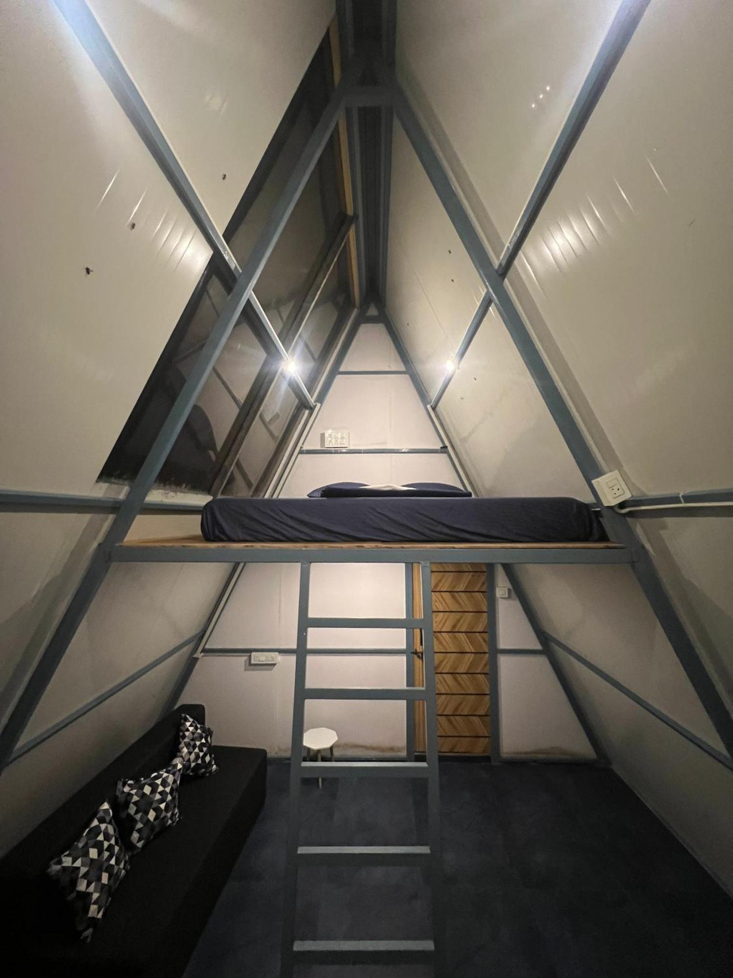 Goko Hostel Гокарна Екстериор снимка