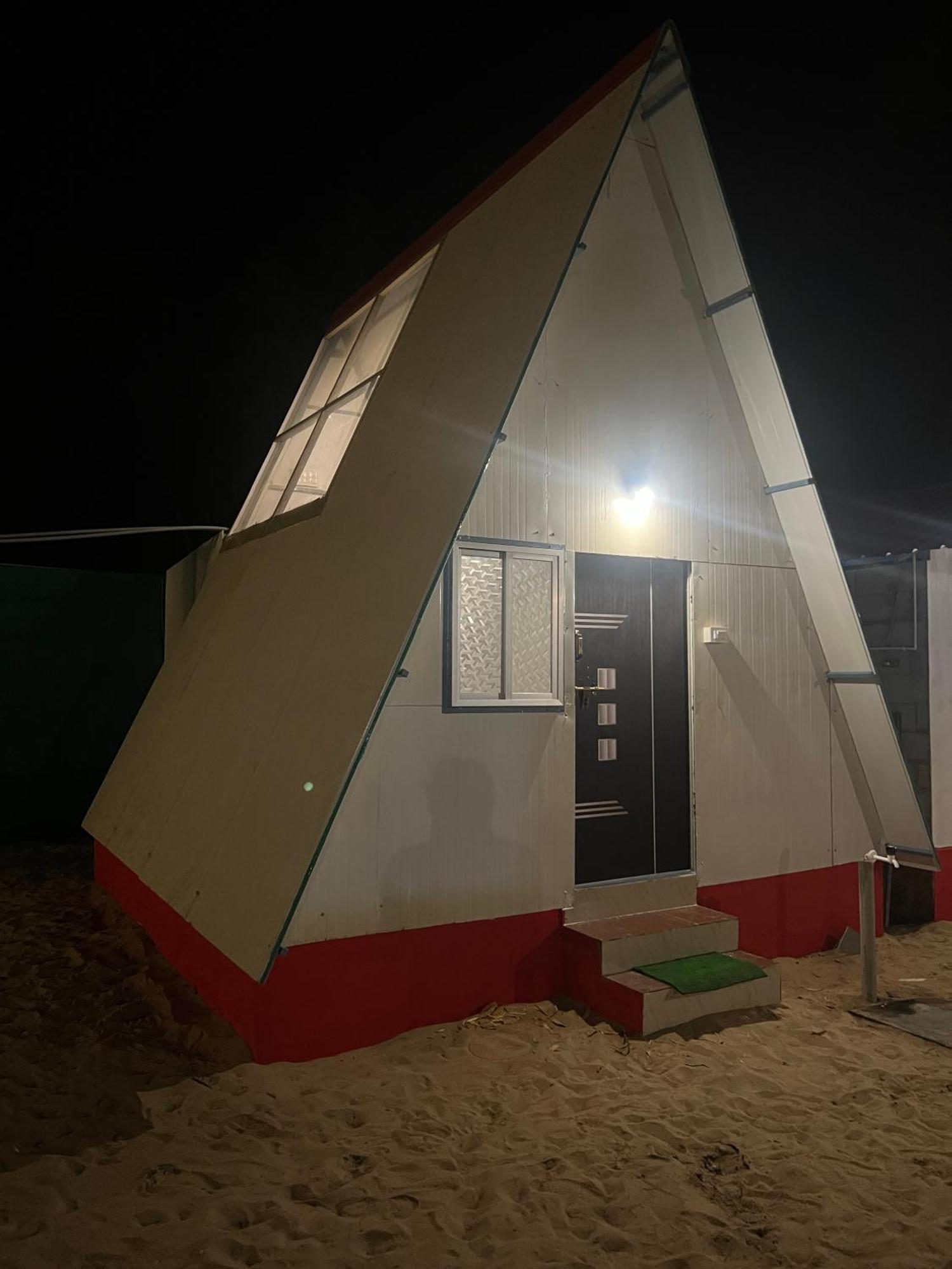 Goko Hostel Гокарна Екстериор снимка