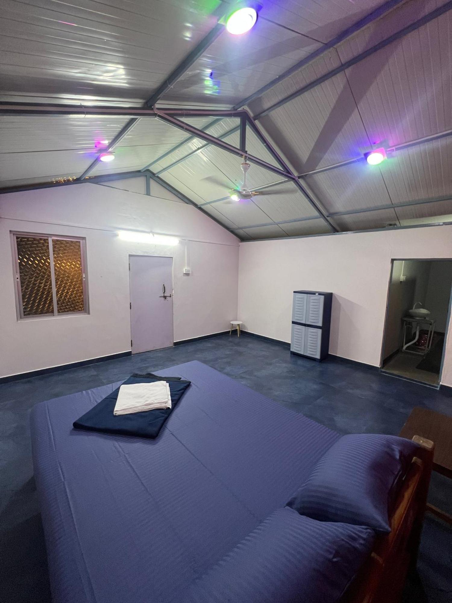 Goko Hostel Гокарна Екстериор снимка